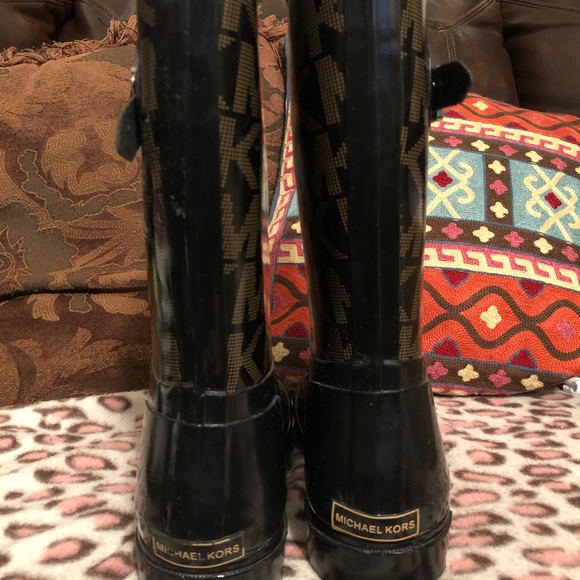 Michael Kors Rain Boots FINAL PRICE - Picture 6 of 6